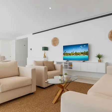 Flora Apartment Fuengirola